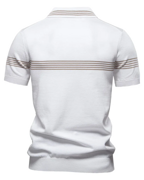 Camisa pólo com riscas